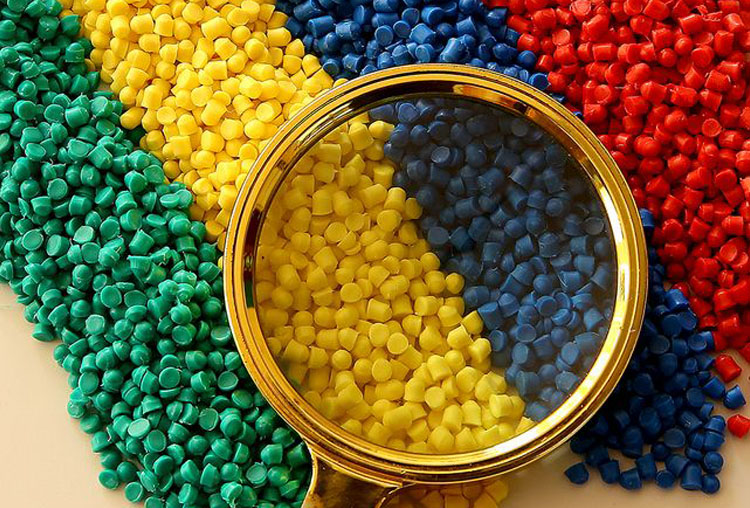 Tối ưu hóa máy sản xuất túi đeo chéo trên dây chuyền sản xuất tốc độ cao